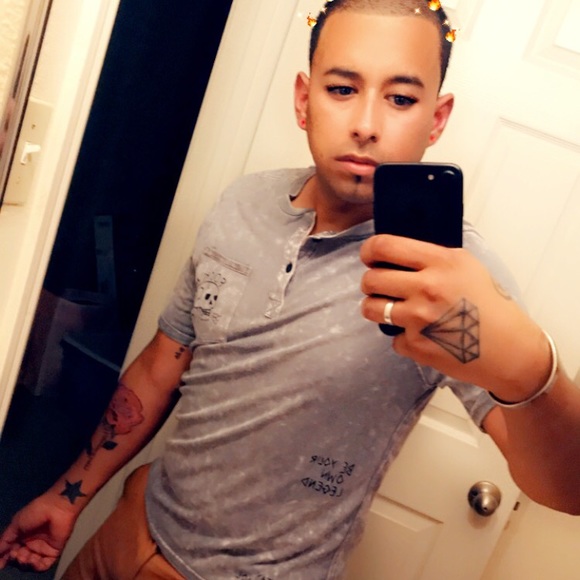 Meet your Posher, Jonathan - Picture 1 of 1